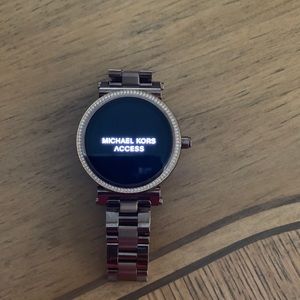 MK smart watch with charger